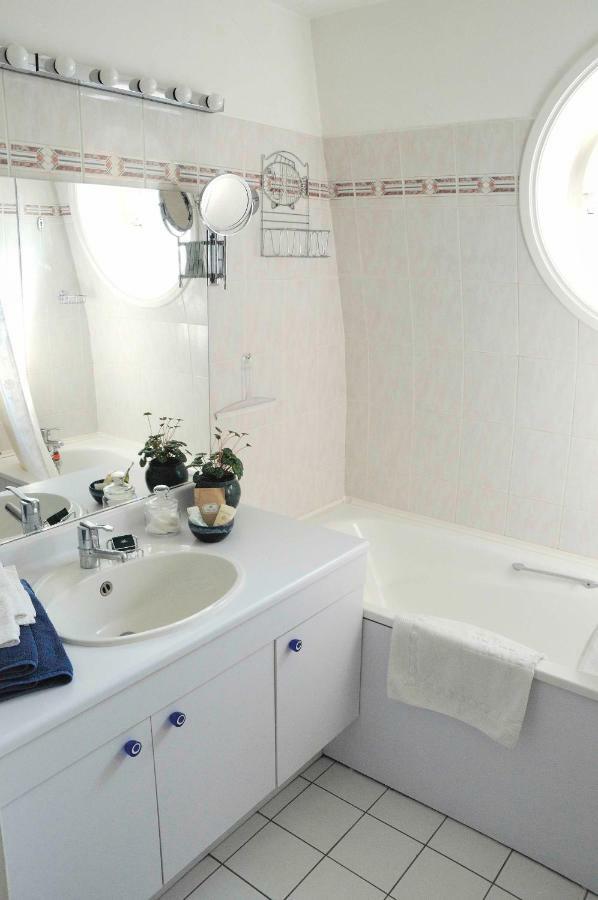 52 Clichy Bed & Breakfast - Chambre D'Hotes Paris Eksteriør billede