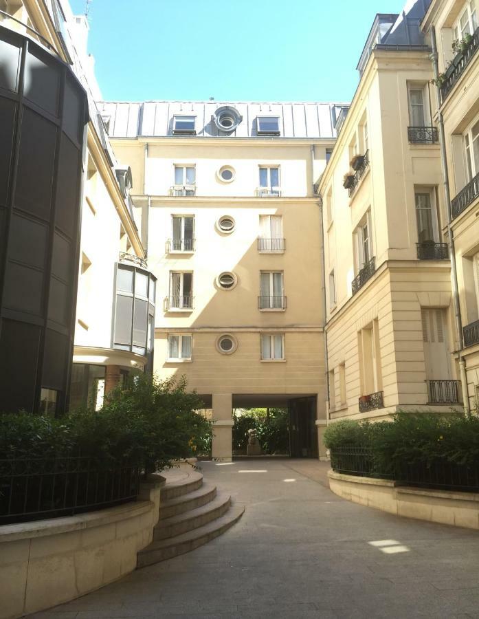 52 Clichy Bed & Breakfast - Chambre D'Hotes Paris Eksteriør billede